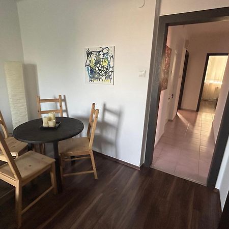 Apartman Rose Дунайска-Стреда Экстерьер фото